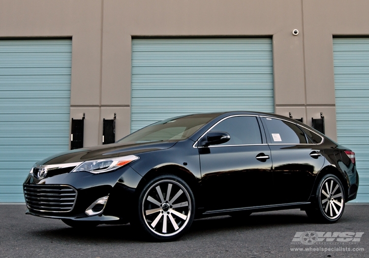 2013 Toyota Avalon with 20" Gianelle Santo-2SS in Machined Black (Chrome S/S Lip) wheels