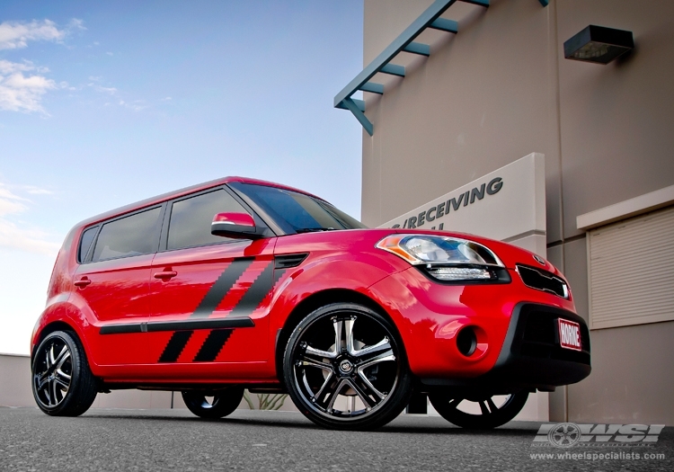 2013 Kia Soul with 20" Enkei AKP in Black (Luxury Sport) wheels