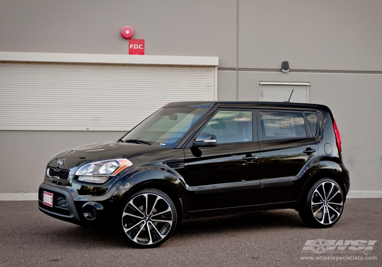 2013 Kia Soul with 20" Enkei SVX in Black Machined wheels