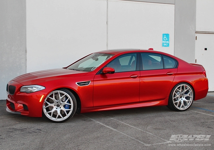 2013 BMW M5 with 22" Gianelle Puerto in Silver wheels