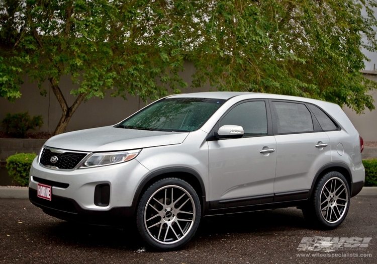 2014 Kia Sorento with 22" Gianelle Yerevan in Machined Black (Chrome S/S Lip) wheels