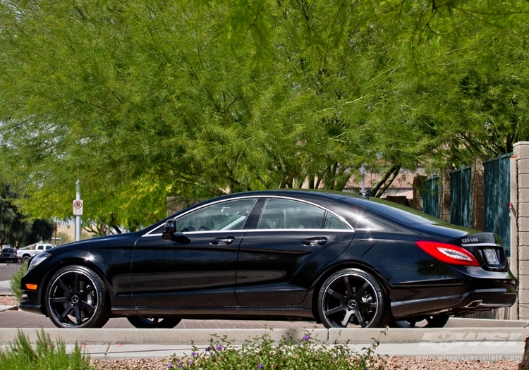 2013 Mercedes-Benz CLS-Class with 20" Giovanna Andros in Matte Black wheels