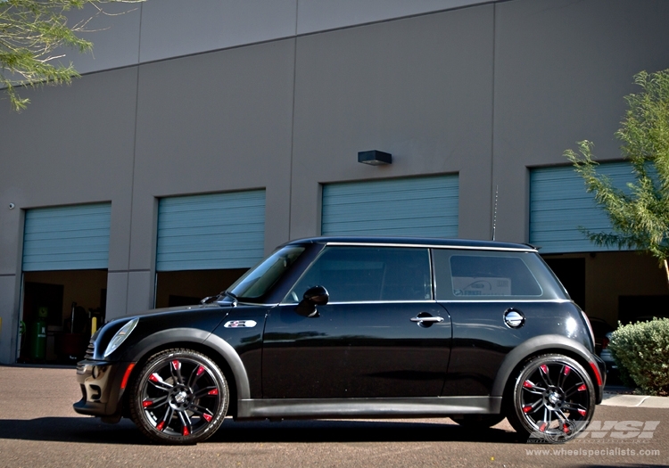 2010 Land Rover Range Rover with 17" Enkei GW8 in Gloss Black (Red Accessories) wheels