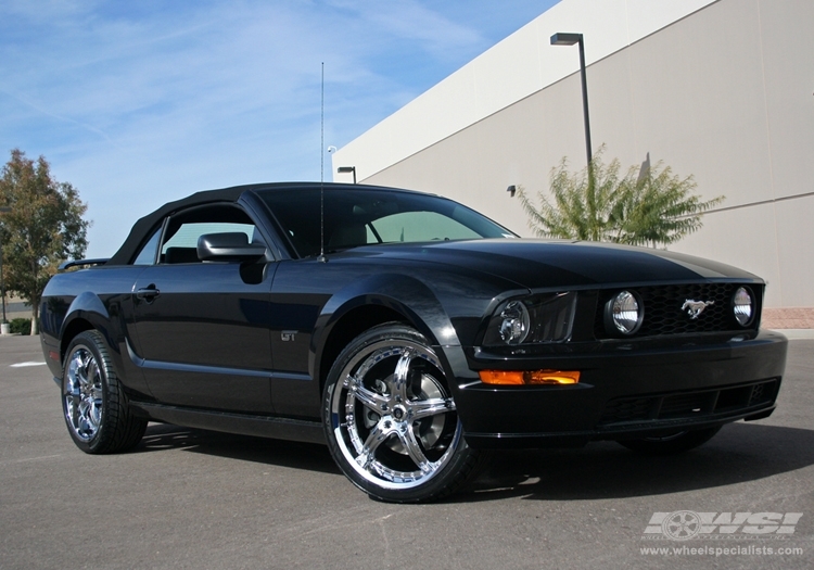 2008 Ford Mustang with 20" Enkei LS-5 in Chrome (Luxury Sport) wheels
