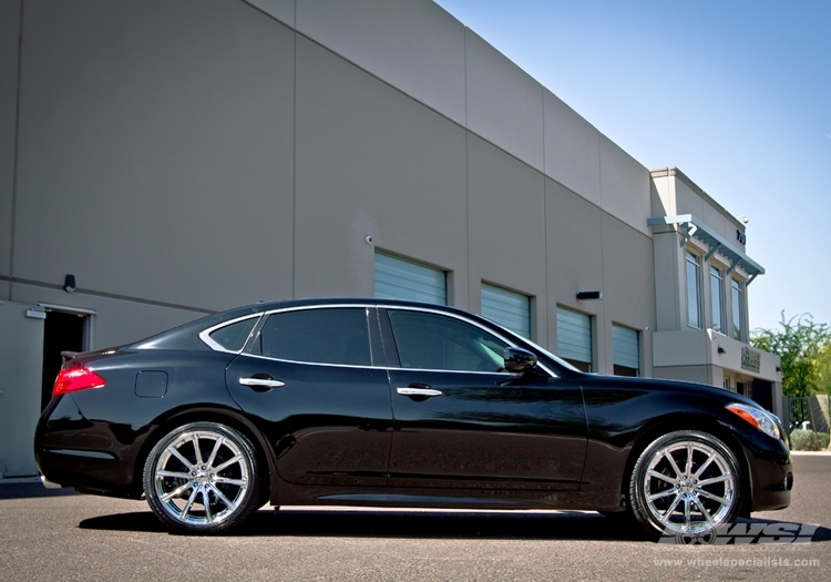 2012 Infiniti M with 20" Gianelle Cuba-10 in Chrome wheels