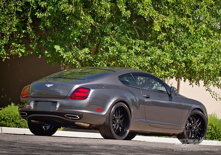 2013 Bentley Continental Supersports with 22" Savini BS2 in Chrome wheels