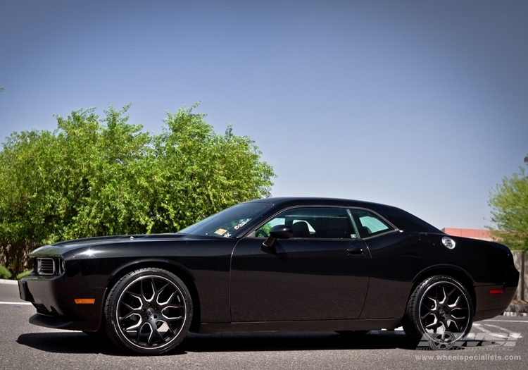 2011 Dodge Challenger with 22" Gianelle Puerto in Matte Black (Ball Cut Details) wheels