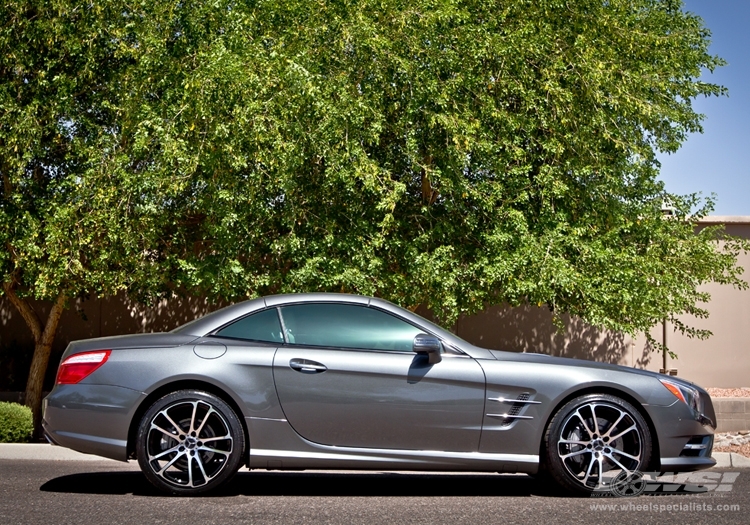 2013 Mercedes-Benz SL-Class with 20" CEC 882 in Gloss Black (Machined) wheels