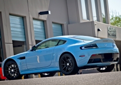 Aston Martin Vantage S