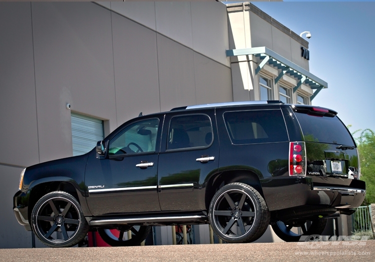 2011 GMC Yukon with 24" Koko Kuture Sardinia-6 in Matte Black wheels