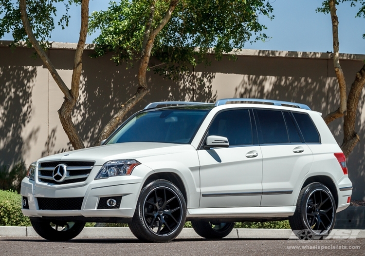 2012 Mercedes-Benz GLK-Class with 20" Giovanna Portofino-RL in Matte Black wheels