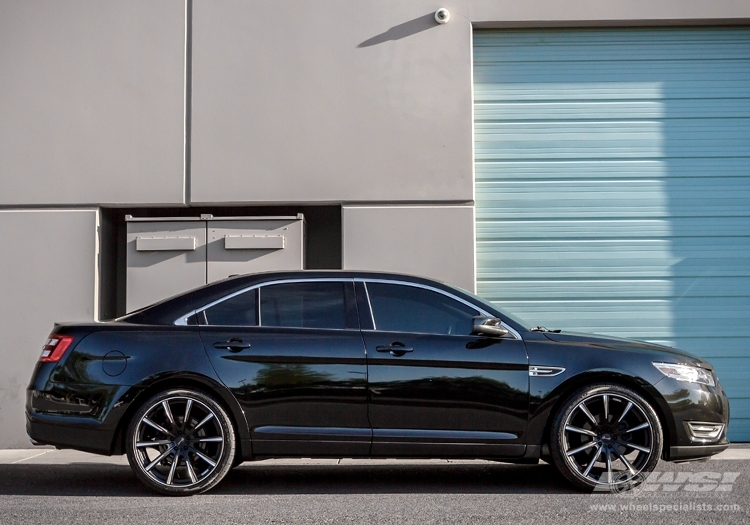 2013 Ford Taurus with 22" Gianelle Cuba-10 in Matte Black (w/Ball Cut Details) wheels