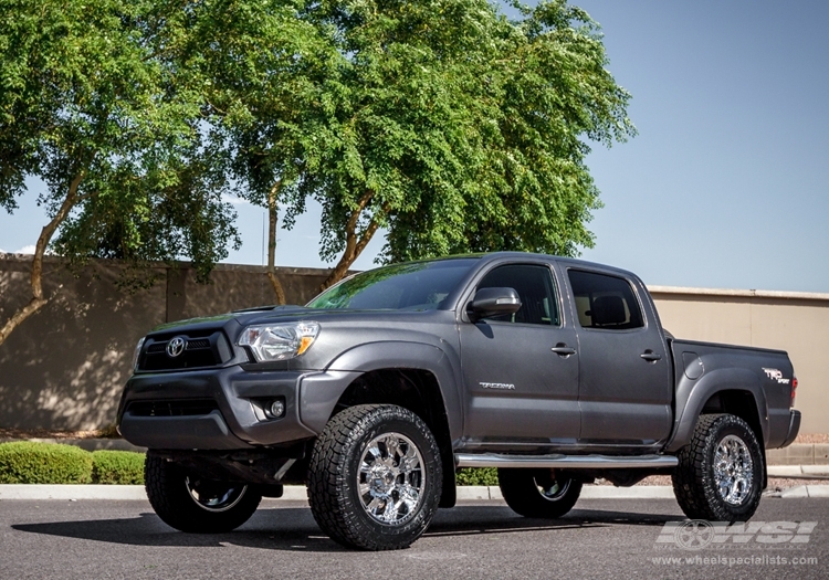 2011 Toyota Tacoma with 18" 2Crave Xtreme Off Road NX-01 in Chrome wheels