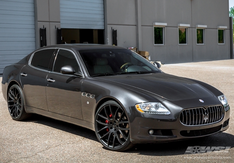 2010 Maserati Quattroporte with 22" Giovanna Kilis in Matte Black wheels