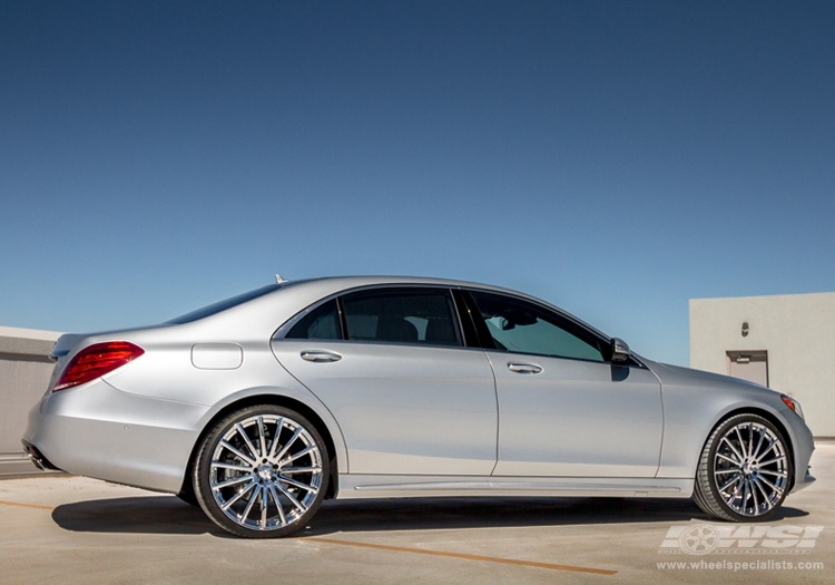 2014 Mercedes-Benz S-Class with 22" Mandrus Rotec (RF) in Chrome (Rotary Forged) wheels