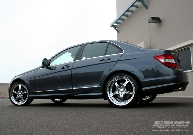 2007 Mercedes-Benz C-Class with 19" Gianelle Spezia-5 in Chrome wheels