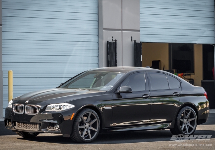 2013 BMW 5-Series with 20" Vossen CV7 in Matte Graphite wheels