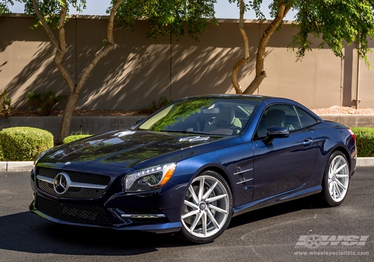 2013 Mercedes-Benz SL-Class with 20" Vossen CVT in Silver Metallic wheels