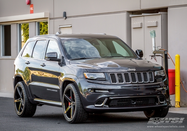 2013 Jeep Grand Cherokee SRT-8 with 22" Lexani R-Four in Gloss Black (CNC Accents) wheels