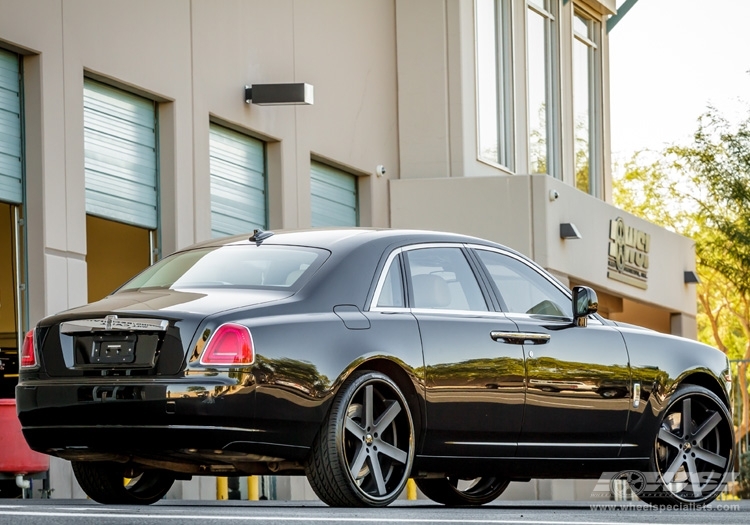 2013 Rolls-Royce Ghost with 24" Giovanna Verona in Matte Black wheels