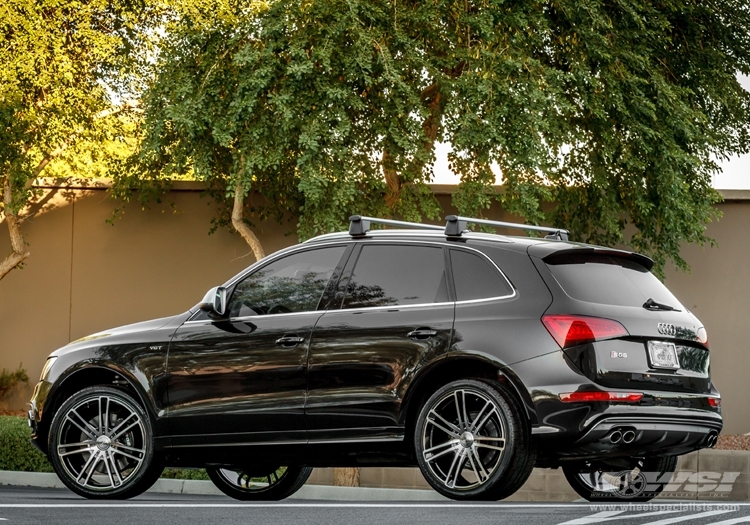 2014 Audi SQ5 with 22" CEC 883 SUV in Black (Magic) wheels