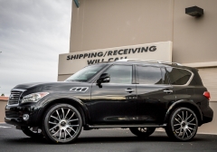 Infiniti QX56