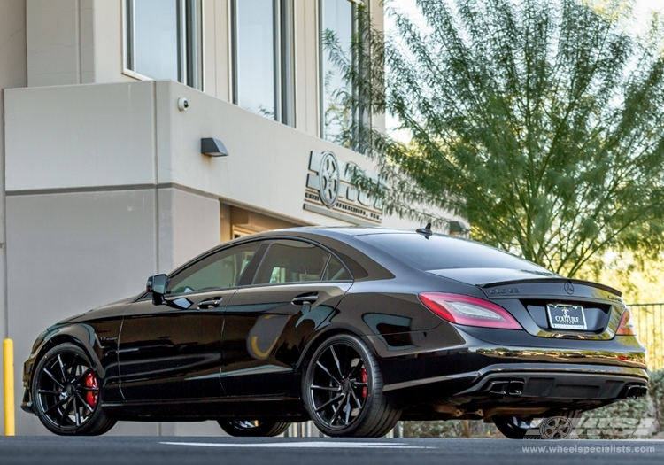 2013 Mercedes-Benz CLS-Class with 20" Vossen CVT in Silver Metallic wheels