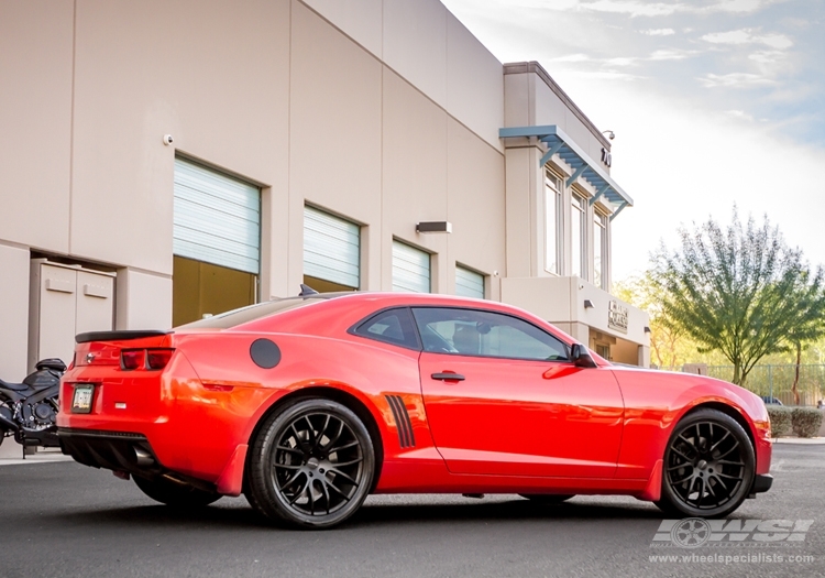 2012 Chevrolet Camaro with 22" Giovanna Kilis in Matte Black wheels