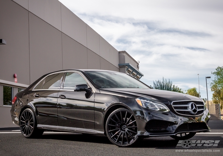 2013 Mercedes-Benz E-Class with 20" Mandrus Rotec (RF) in Matte Black (Rotary Forged) wheels