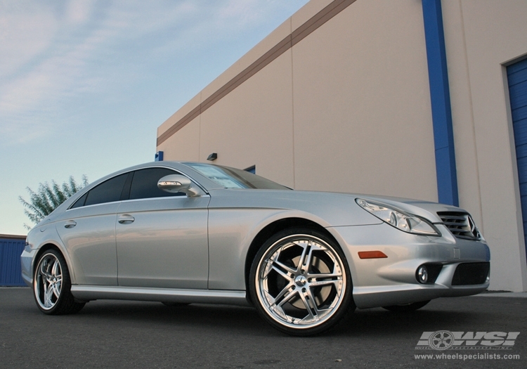 2007 Mercedes-Benz CLS-Class with 20" Vossen VVS-075 in Silver (DISCONTINUED) wheels