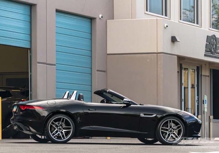 2014 Jaguar F-Type with 20" Savini BM-7 in Brushed Black (Chrome Lip) wheels