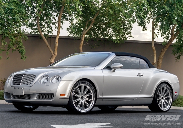 2013 Bentley Continental with 22" Savini BM-3 in Machined (Silver) wheels