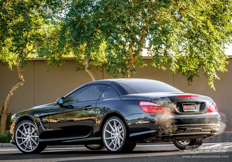 2013 Mercedes-Benz SL-Class with 20" Vossen CVT in Silver Metallic wheels