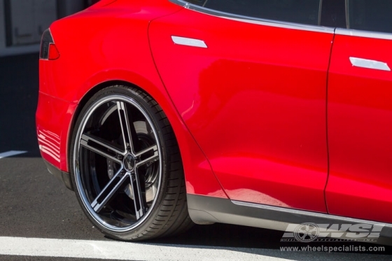 2013 Tesla Model S with 22" Zenetti Capri in Machined Black (Chrome S/S Lip) wheels