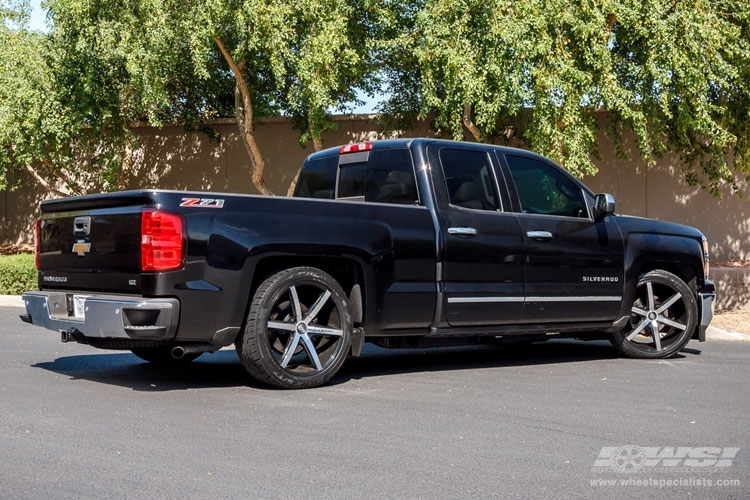 2014 Chevrolet Silverado 1500 with 22" Lexani R-6 in Machined Black wheels