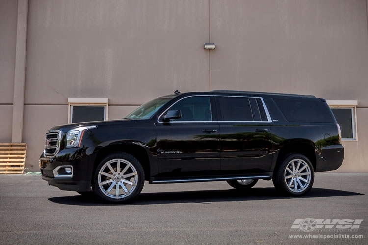 2015 GMC Yukon with 22" Black Rhino Traverse in Silver (Machine Cut Face) wheels