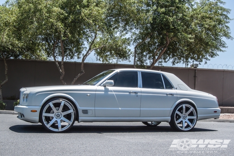 2007 Bentley Arnage with 24" Giovanna Andros in Silver Machined wheels