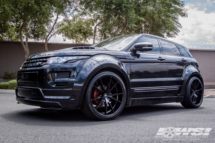 2012 Land Rover Evoque with 22" Gianelle Davalu in Satin Black wheels