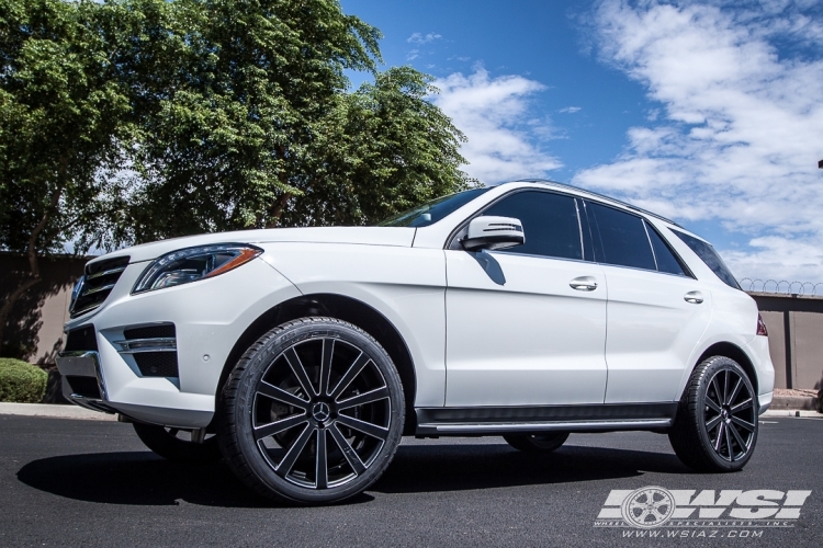 2015 Mercedes-Benz GLE/ML-Class with 22" Gianelle Santoneo in Matte Black (Ball Cut Details) wheels