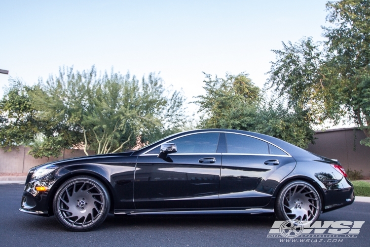 2015 Mercedes-Benz CLS-Class with 20" Vossen VLE-1 in Gloss Graphite wheels