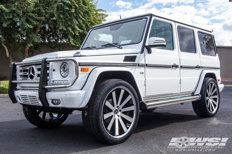 2015 Mercedes-Benz G-Class with 24" Gianelle Santo-2SS in Machined Black (Chrome S/S Lip) wheels