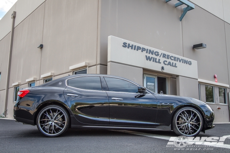 2015 Maserati Ghibli with 22" Lexani Polaris in Black Machined (CNC Lip Groove) wheels