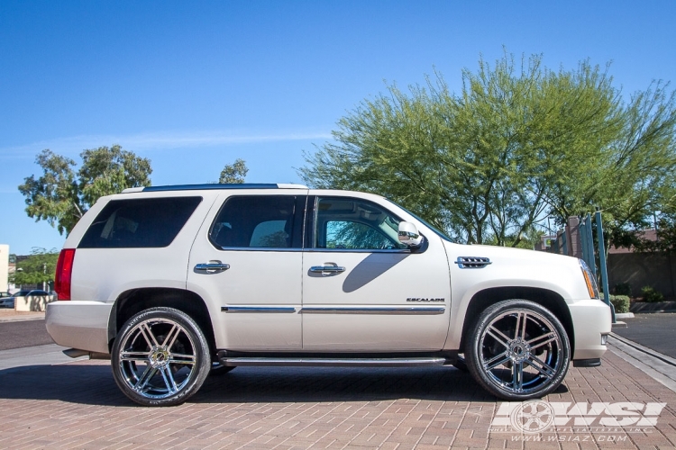 2013 Cadillac Escalade with 24" Gianelle Bologna in Chrome wheels