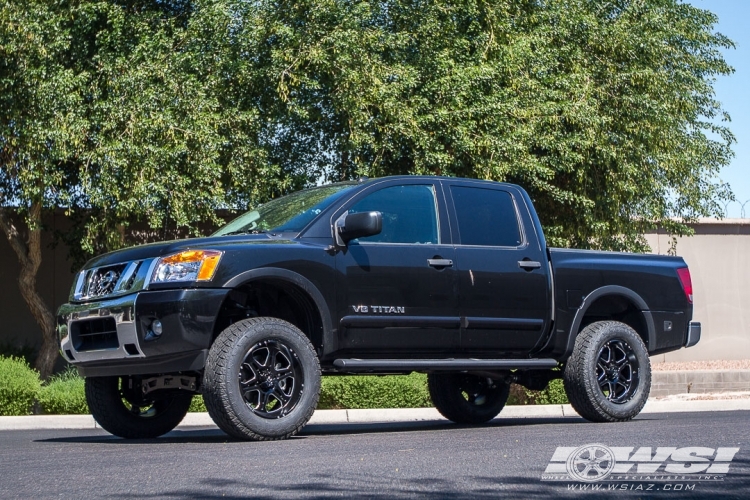 2015 Nissan Titan with 20" Hostile Off Road H102 Havoc-6 in Gloss Black Milled (Blade Cut) wheels