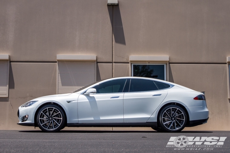 2015 Tesla Model S with 20" Koko Kuture Surrey in Black Machined wheels