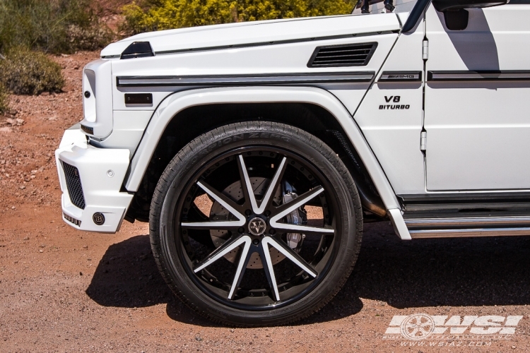 2015 Mercedes-Benz G-Class with 24" Vellano VRV in Custom wheels