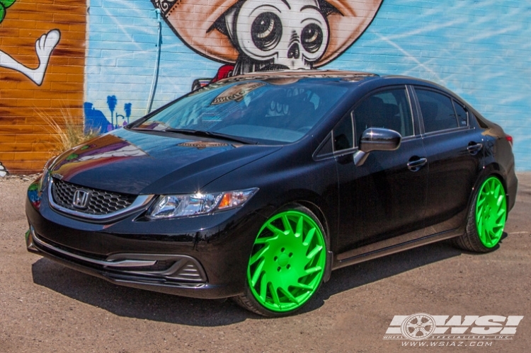 2015 Honda Civic with 20" Vossen VLE-1 in Gloss Graphite wheels