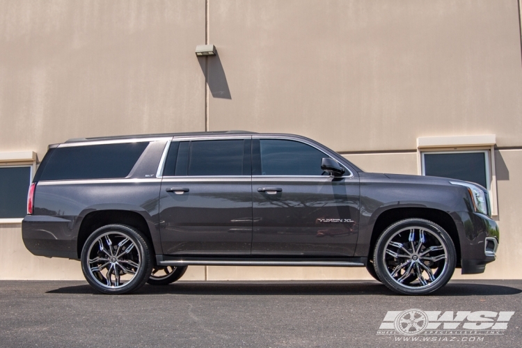 2015 GMC Yukon with 24" Lexani Arte in Custom wheels