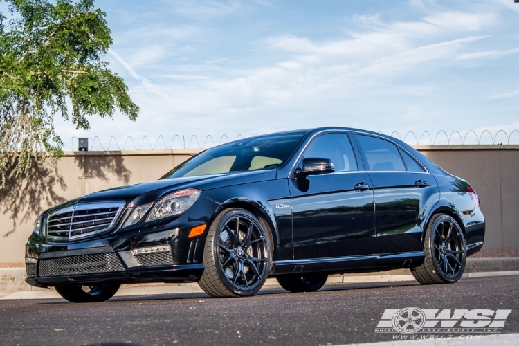 2010 Mercedes-Benz E-Class with 20" Vorsteiner V-FF 103 in Black (Mystic Black) wheels