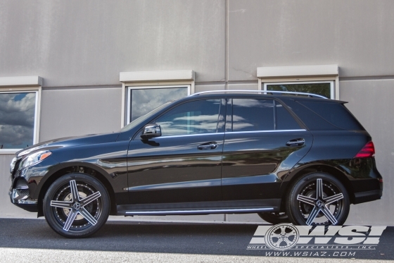 Giovanna Dublin-5 in Black Machined | Wheel Specialists, Inc.